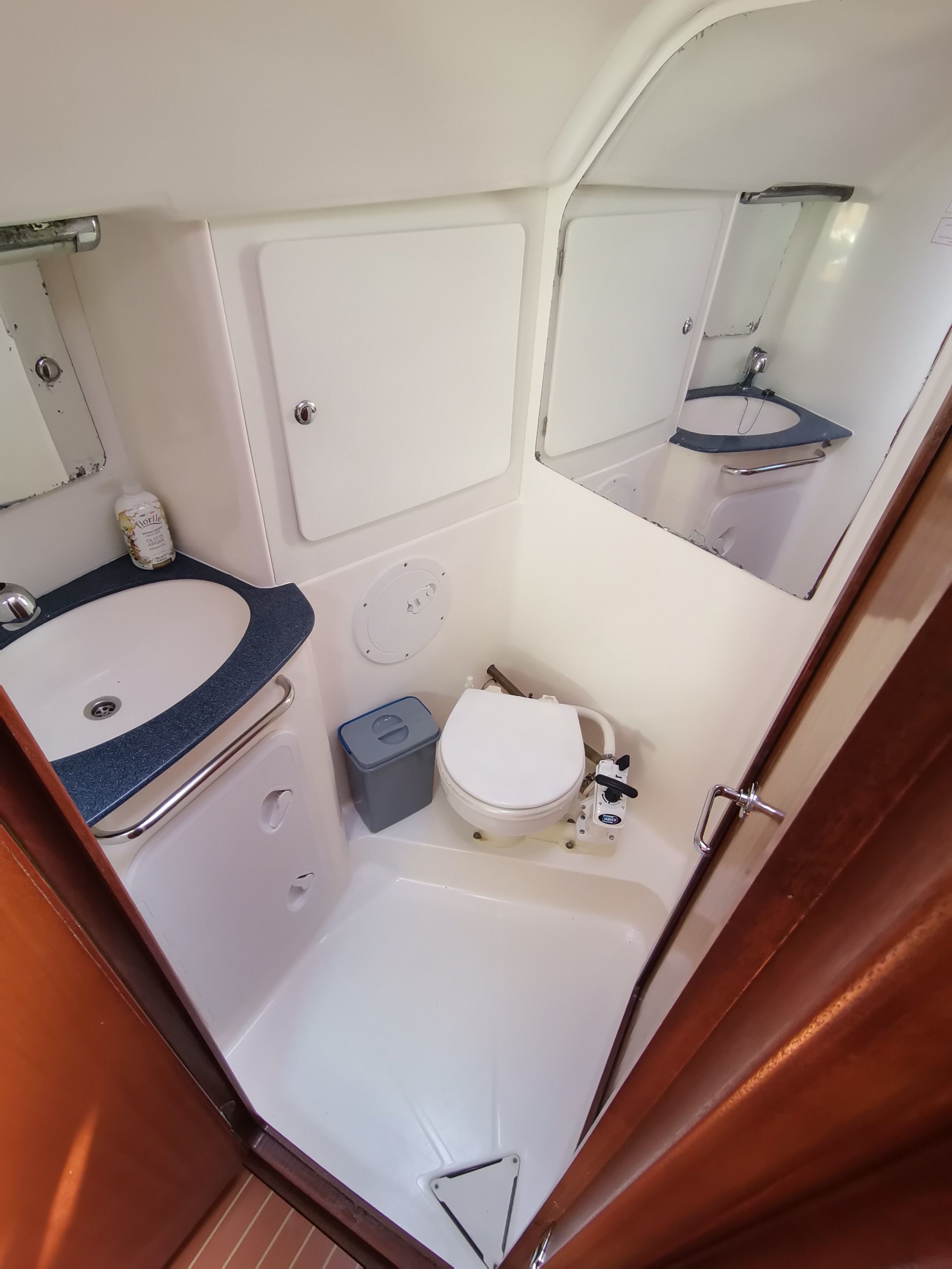 Bavaria Cruiser 36 | Manu