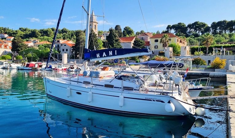 Bavaria Cruiser 37 | Hani