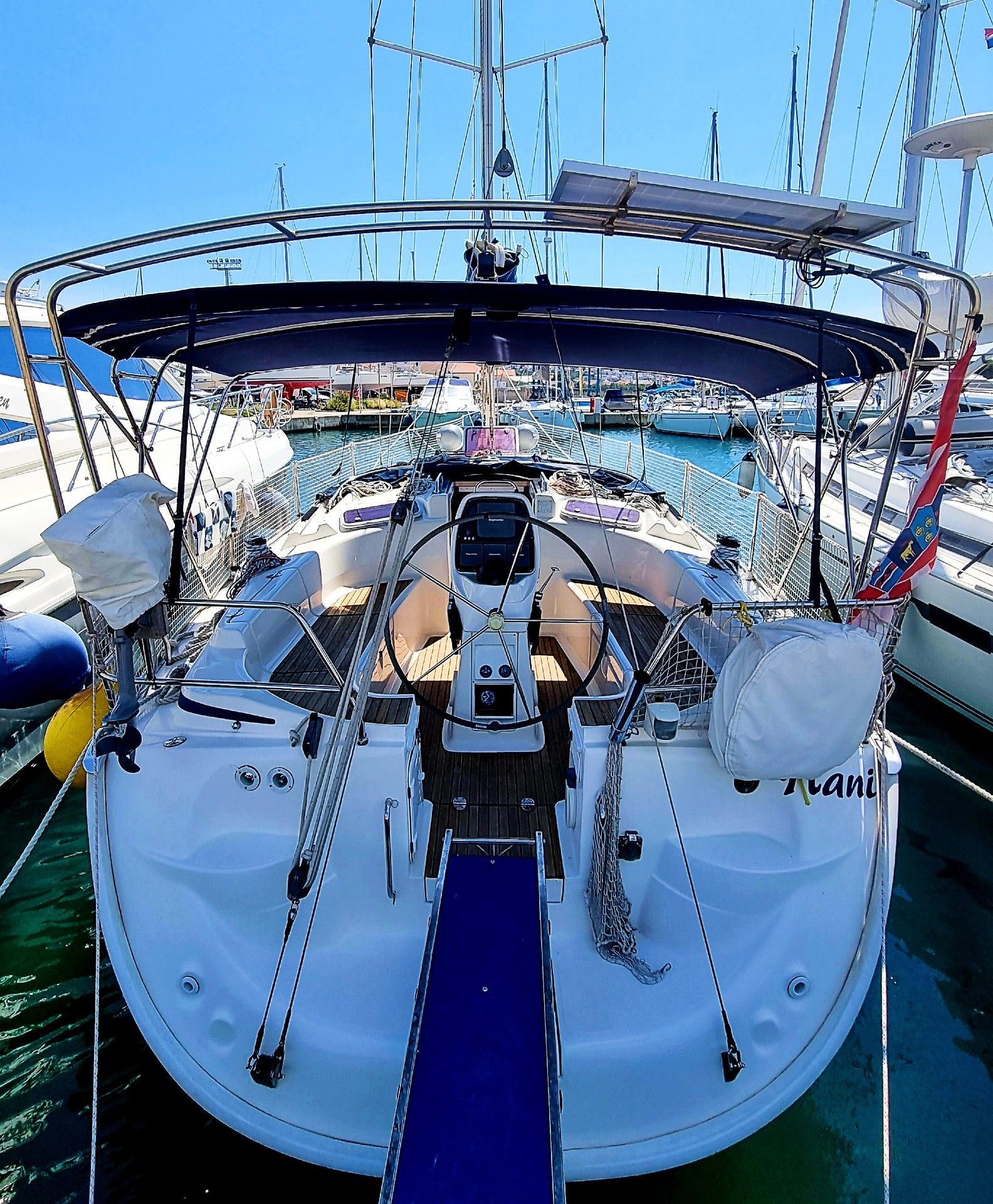 Bavaria Cruiser 37 | Hani