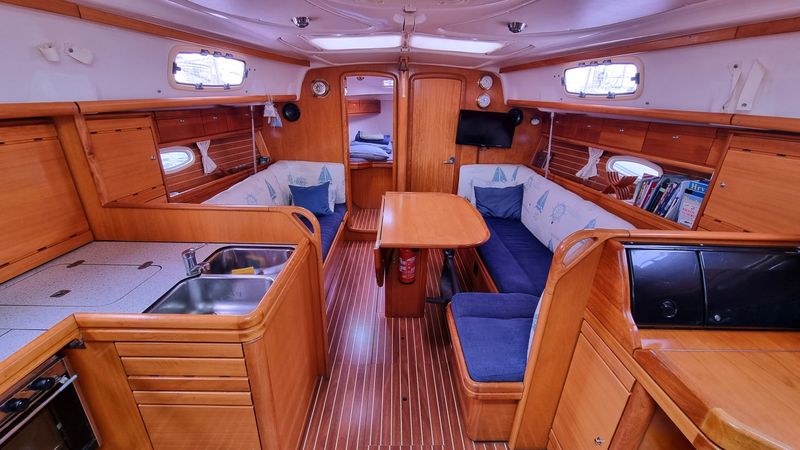 Bavaria Cruiser 37 | Hani