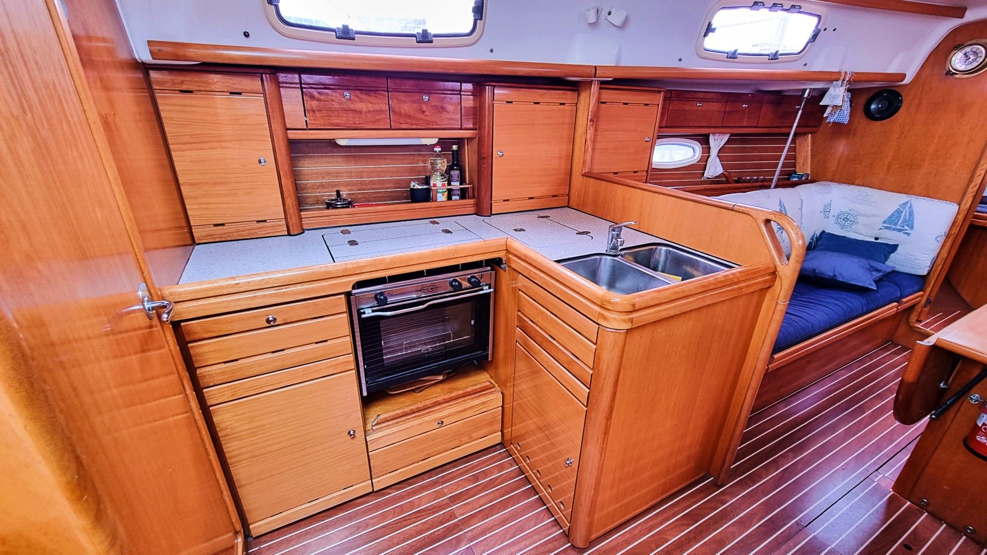 Bavaria Cruiser 37 | Hani