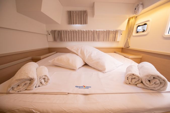 Lagoon 42 | Colombo 40