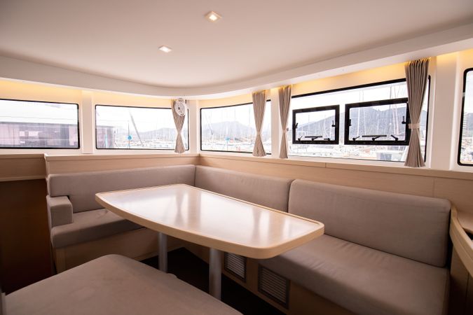 Lagoon 42 | Colombo 40