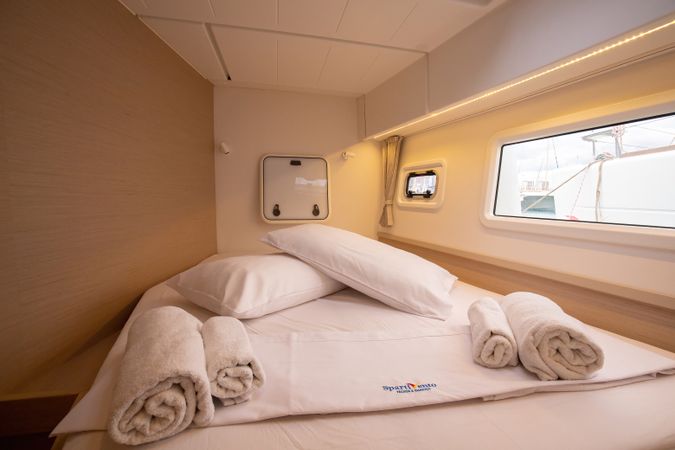 Lagoon 42 | Colombo 40