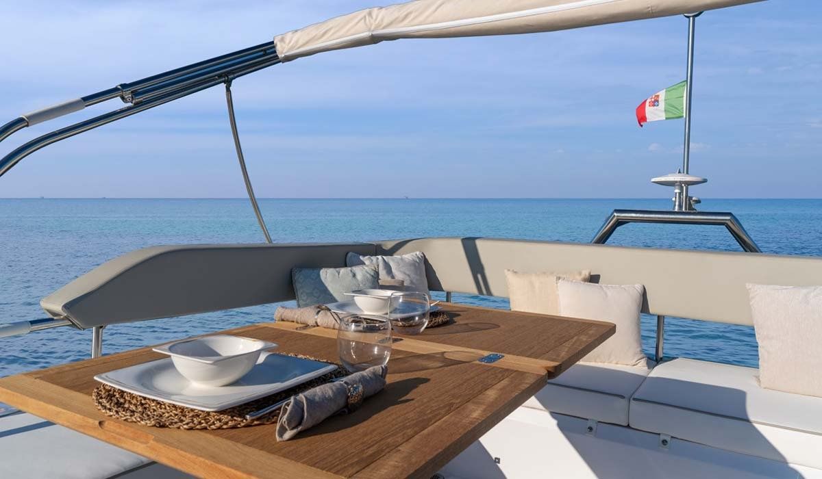 Sessa Fly 42 | Noa