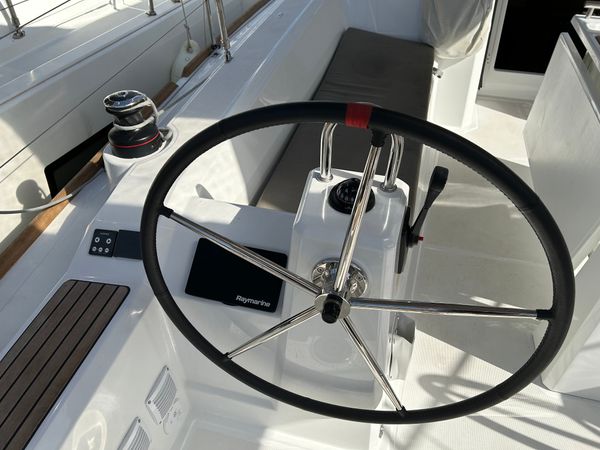 Beneteau Oceanis 38.1 | Helena