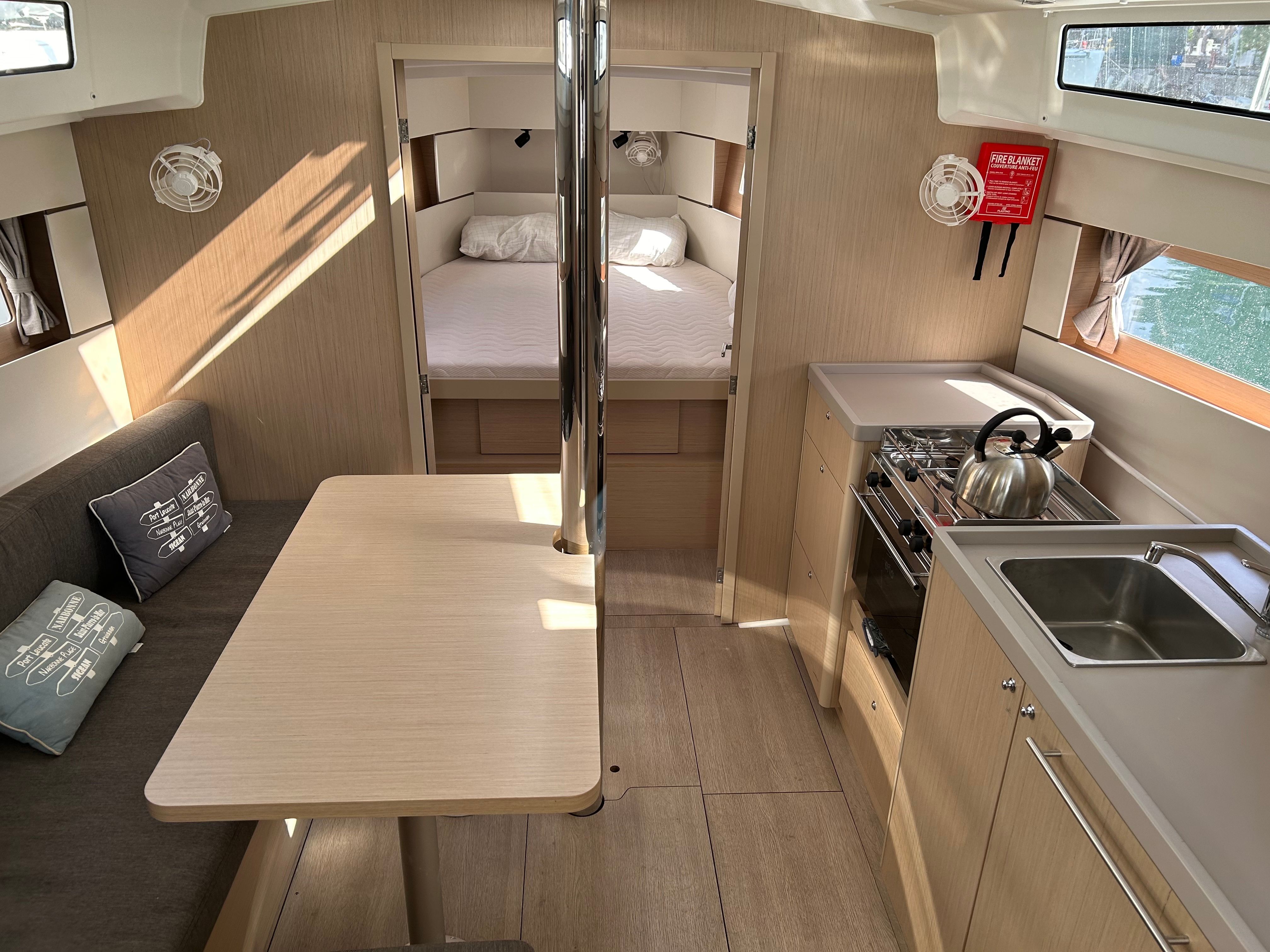 Beneteau Oceanis 38.1 | Helena