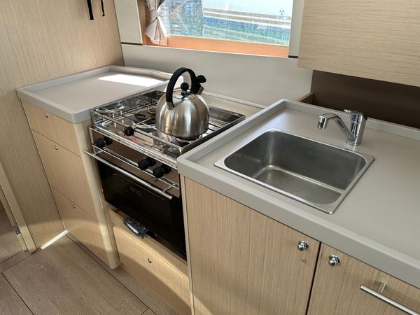 Beneteau Oceanis 38.1 | Helena