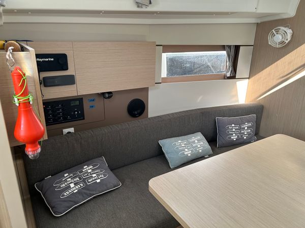 Beneteau Oceanis 38.1 | Helena