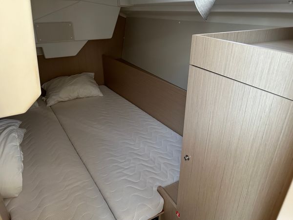 Beneteau Oceanis 38.1 | Helena