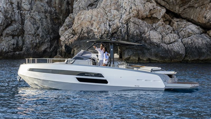 Invictus GT 320 | Gin Tonic