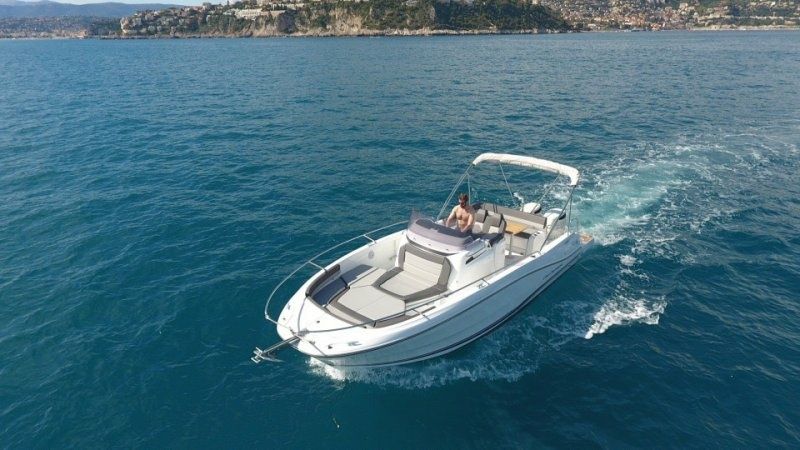Jeanneau Cap Camarat 9.0 | Like Luke