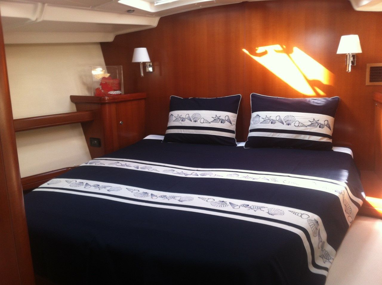 Beneteau Oceanis 523 | Blue Magic