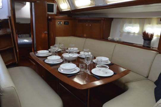 Beneteau Oceanis 523 | Blue Magic