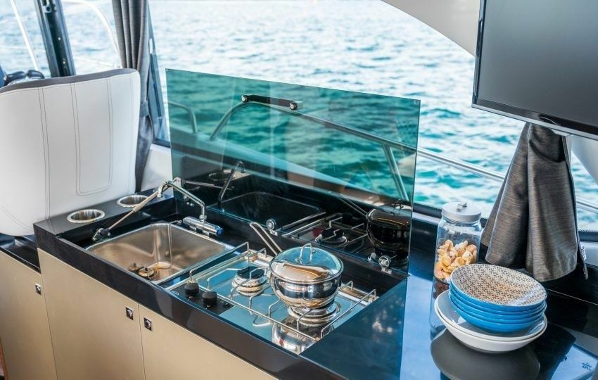 Beneteau Antares 11 Fly | Furiosa