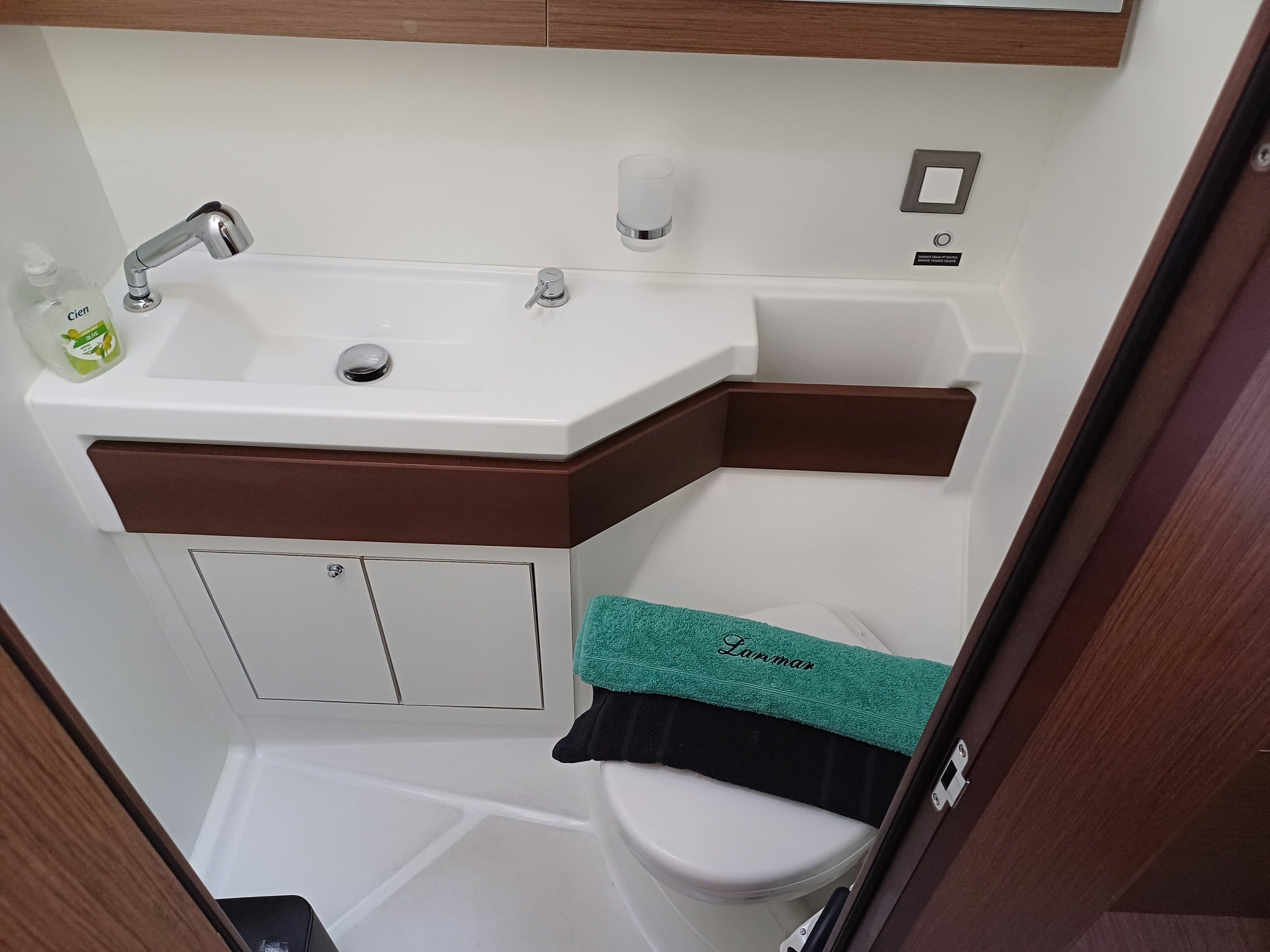 Beneteau Oceanis 46.1 | Larimar