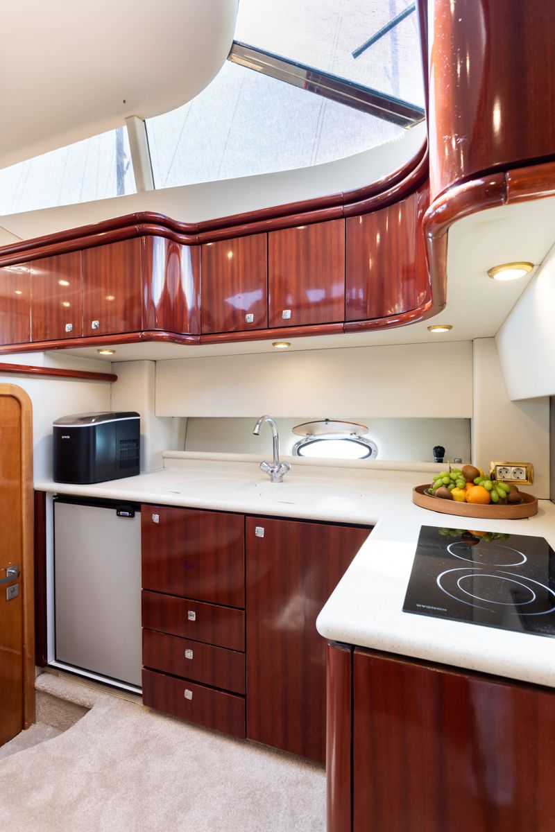 Sunseeker Manhattan 48 Fly | Klara
