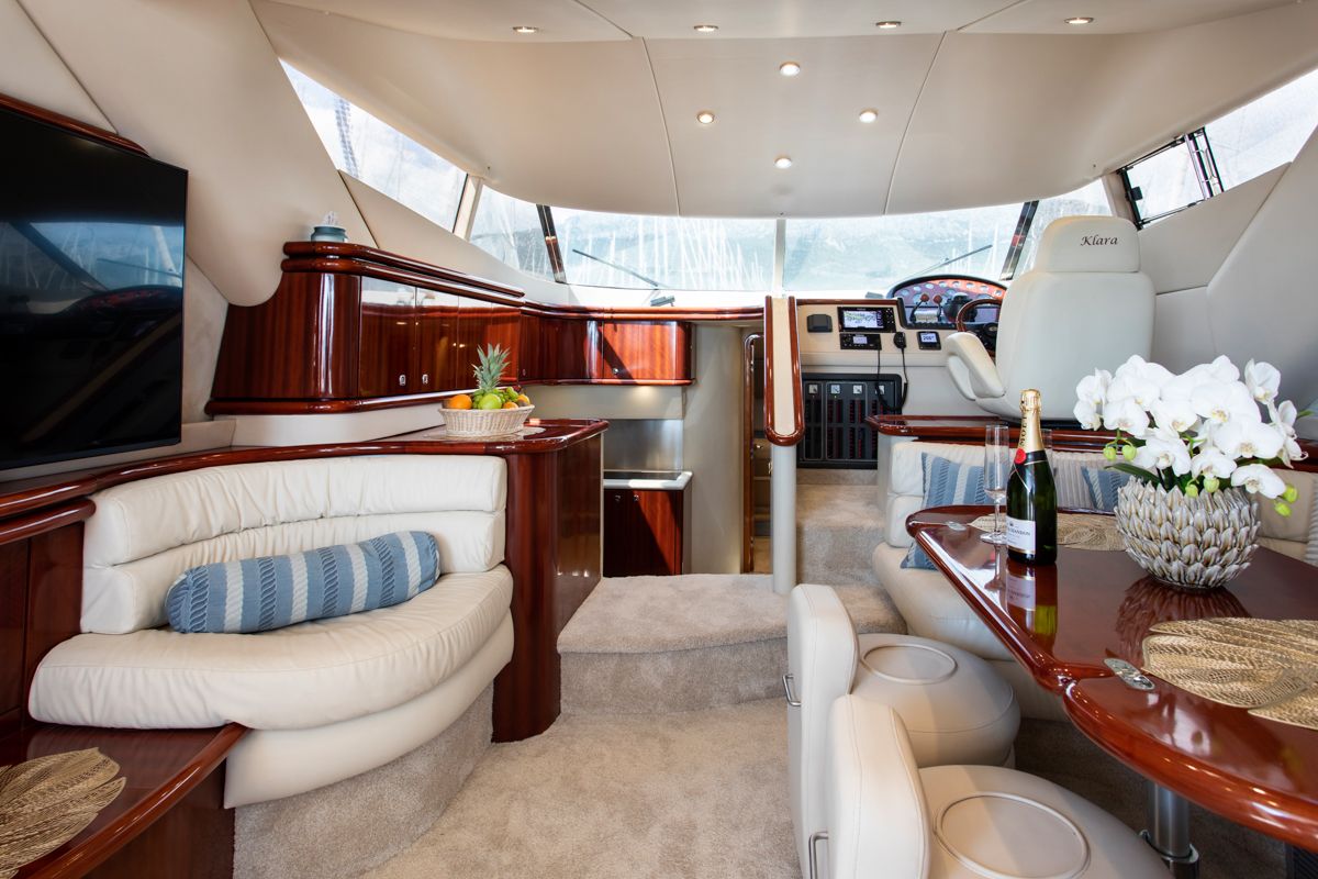 Sunseeker Manhattan 48 Fly | Klara