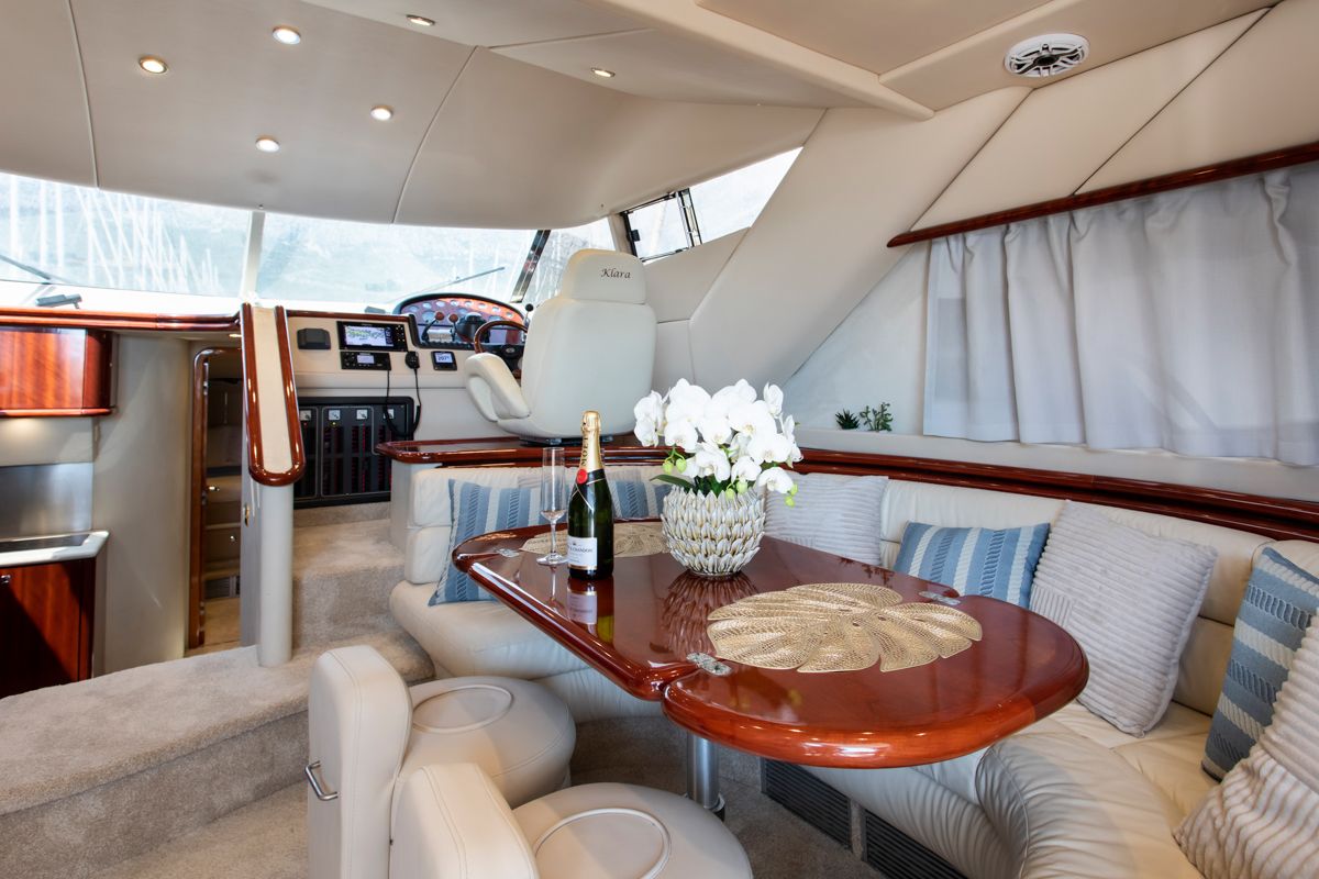 Sunseeker Manhattan 48 Fly | Klara