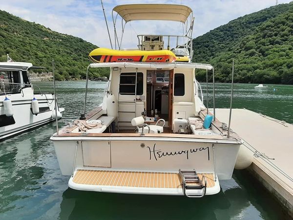 Luhrs 38 | Hemingway