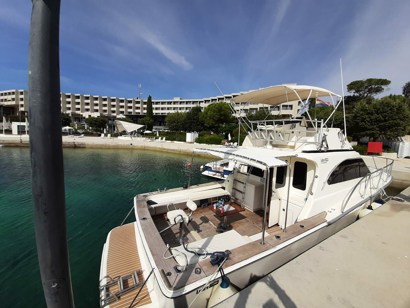 Luhrs 38 | Hemingway