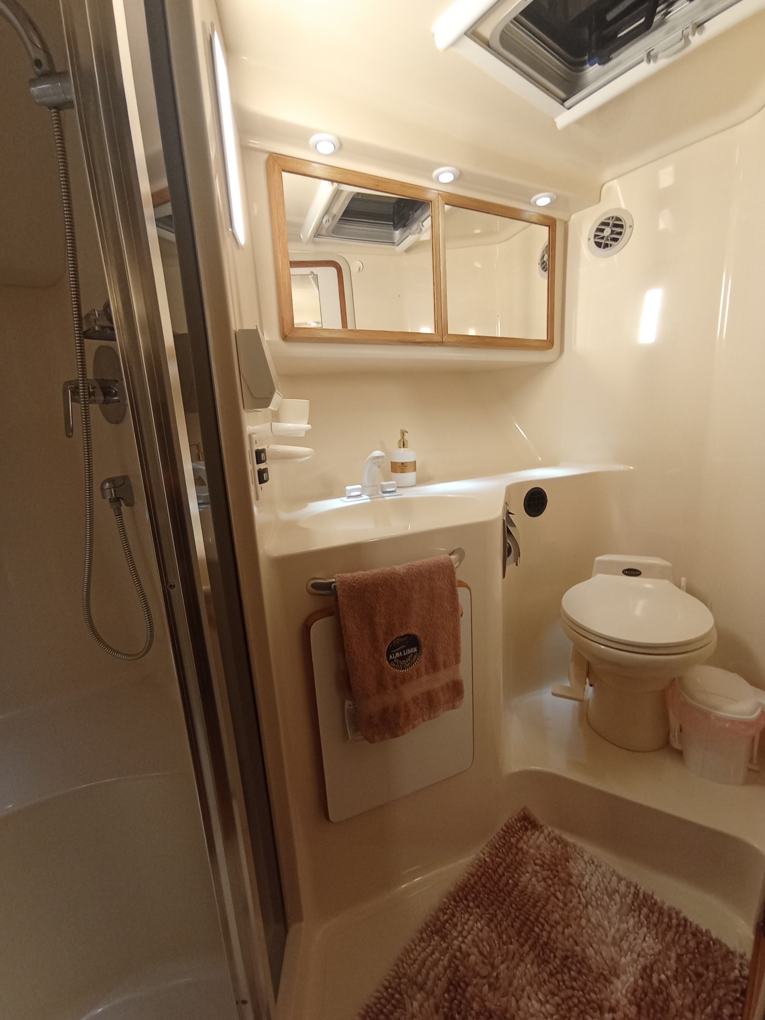 Sea Ray 420 Sundancer | Alma Libre