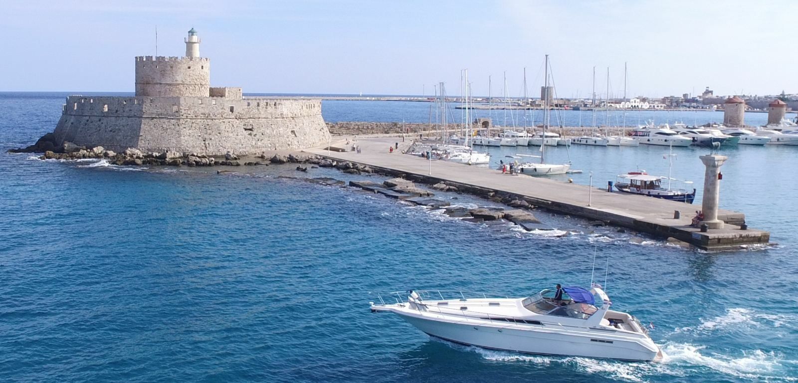 Sea Ray 420 Sundancer | Alma Libre