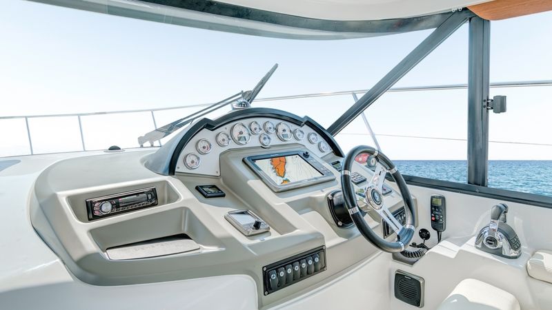 Beneteau Antares 42 | Friendly