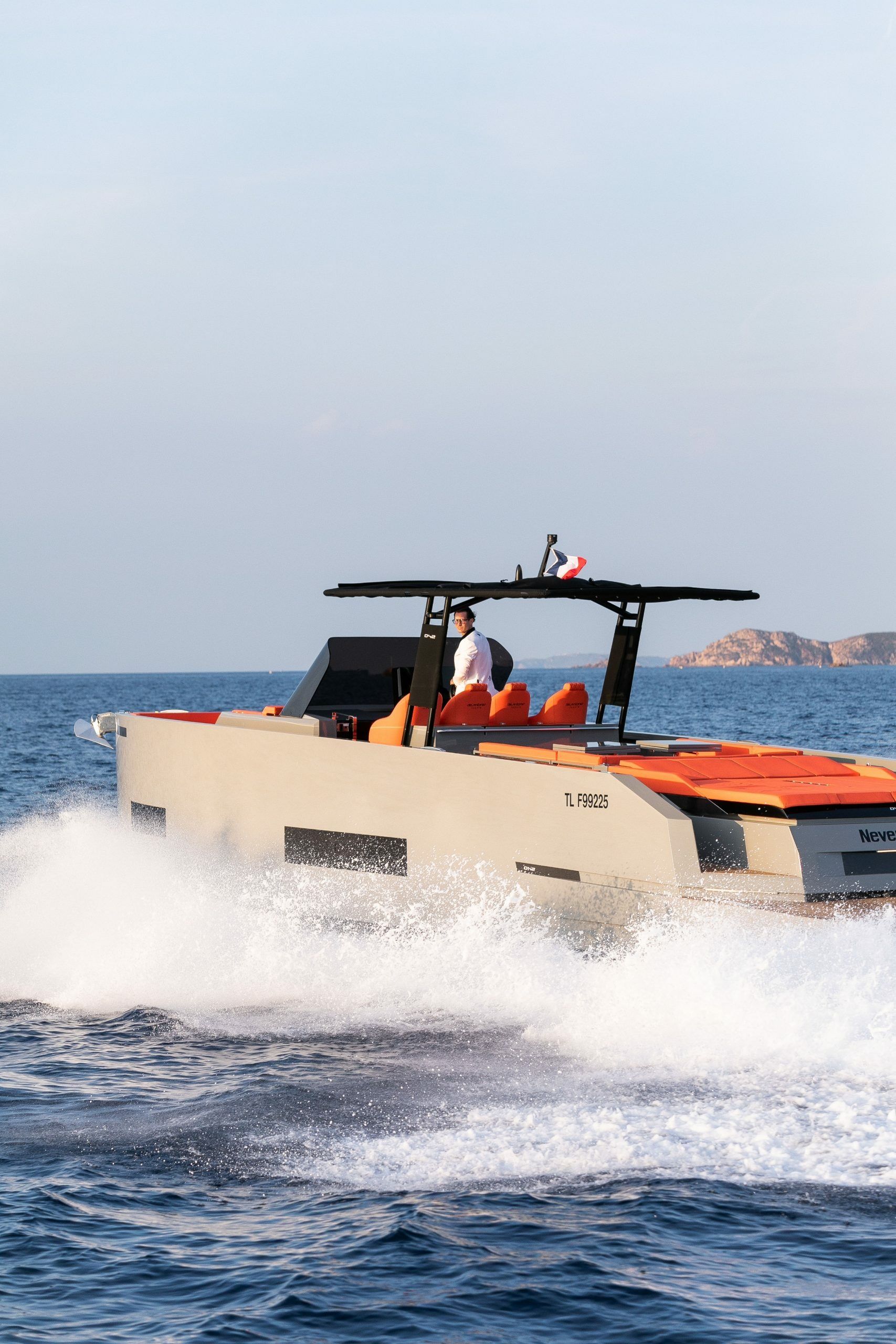 De Antonio D42 Open | Valkyria