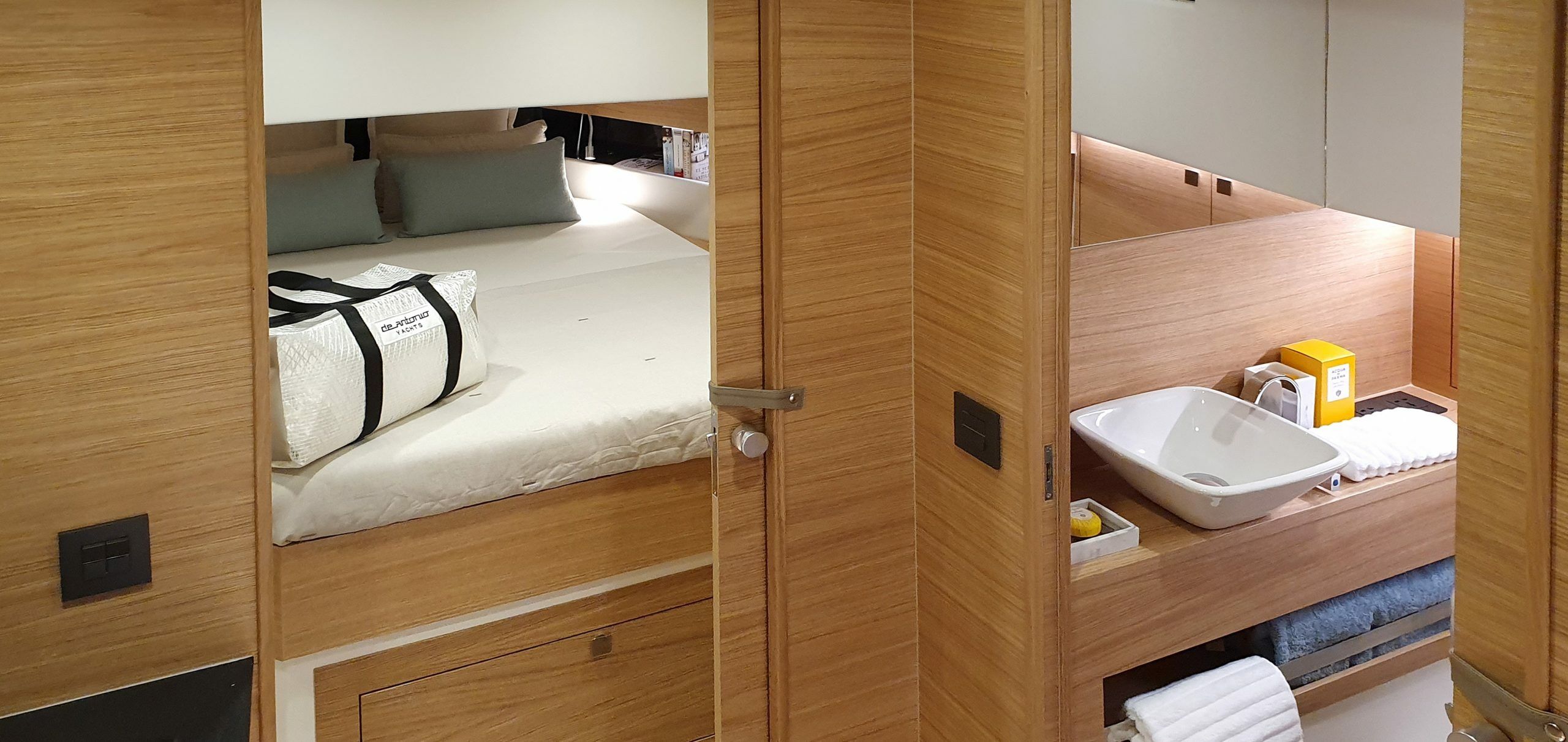 De Antonio D42 Open | Valkyria