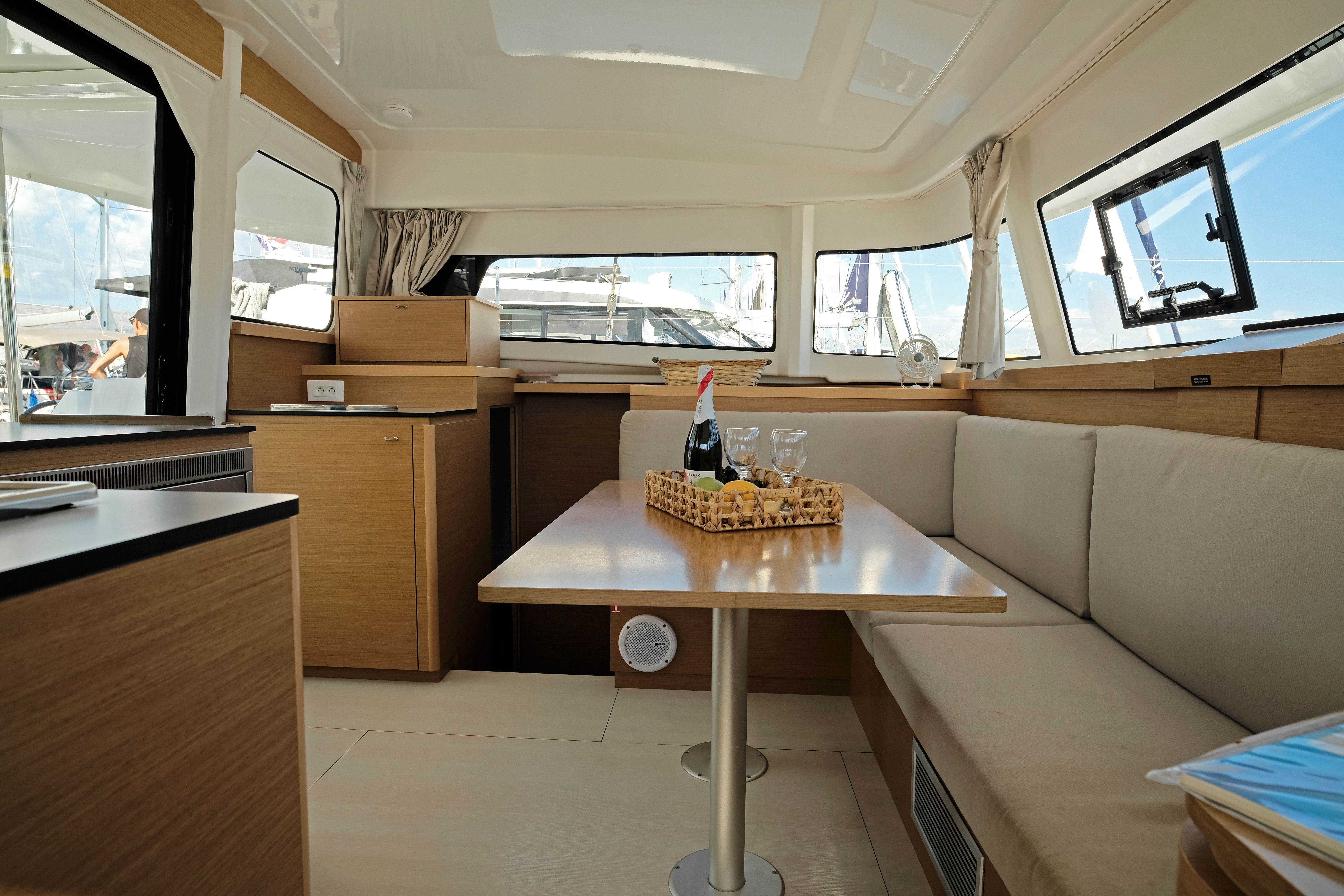 Excess 11 | Bronze Kiss