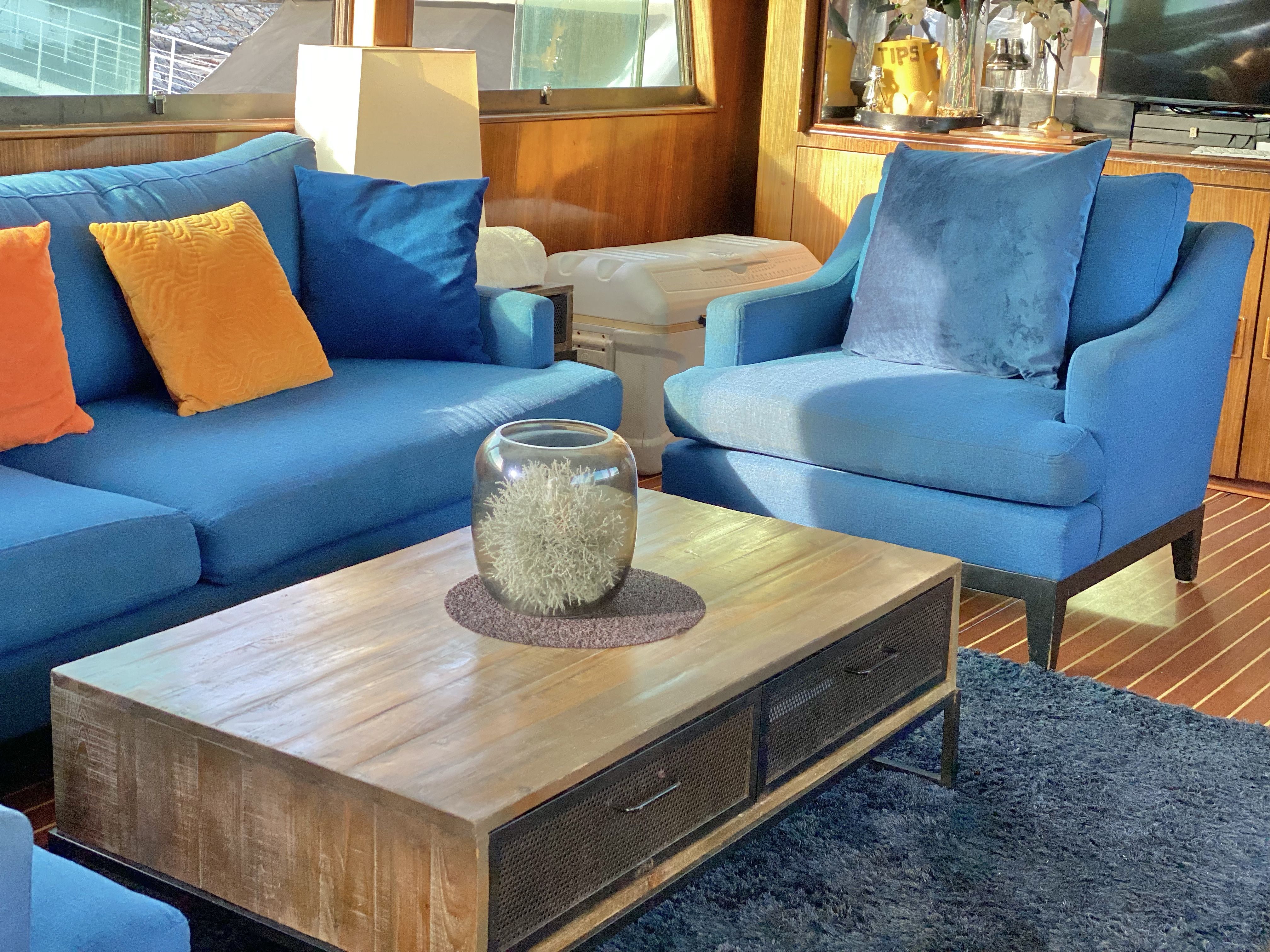 Hatteras 75 | Aurora