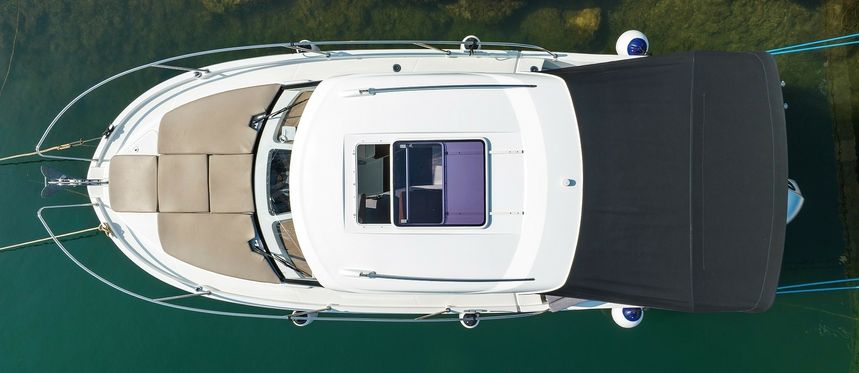 Beneteau Antares 8 | Angela