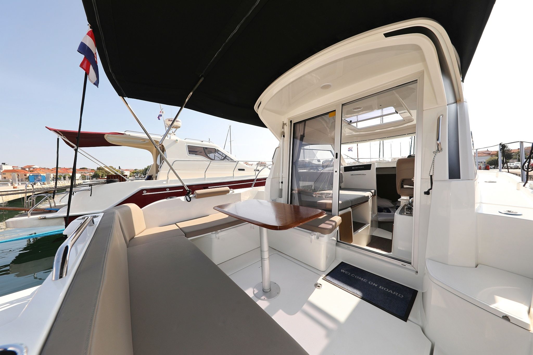 Beneteau Antares 8 | Angela