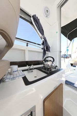 Beneteau Antares 8 | Angela