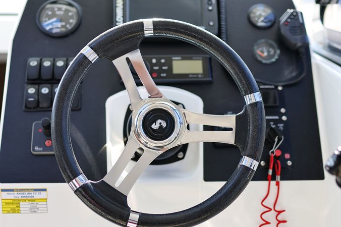 Beneteau Antares 8 | Angela