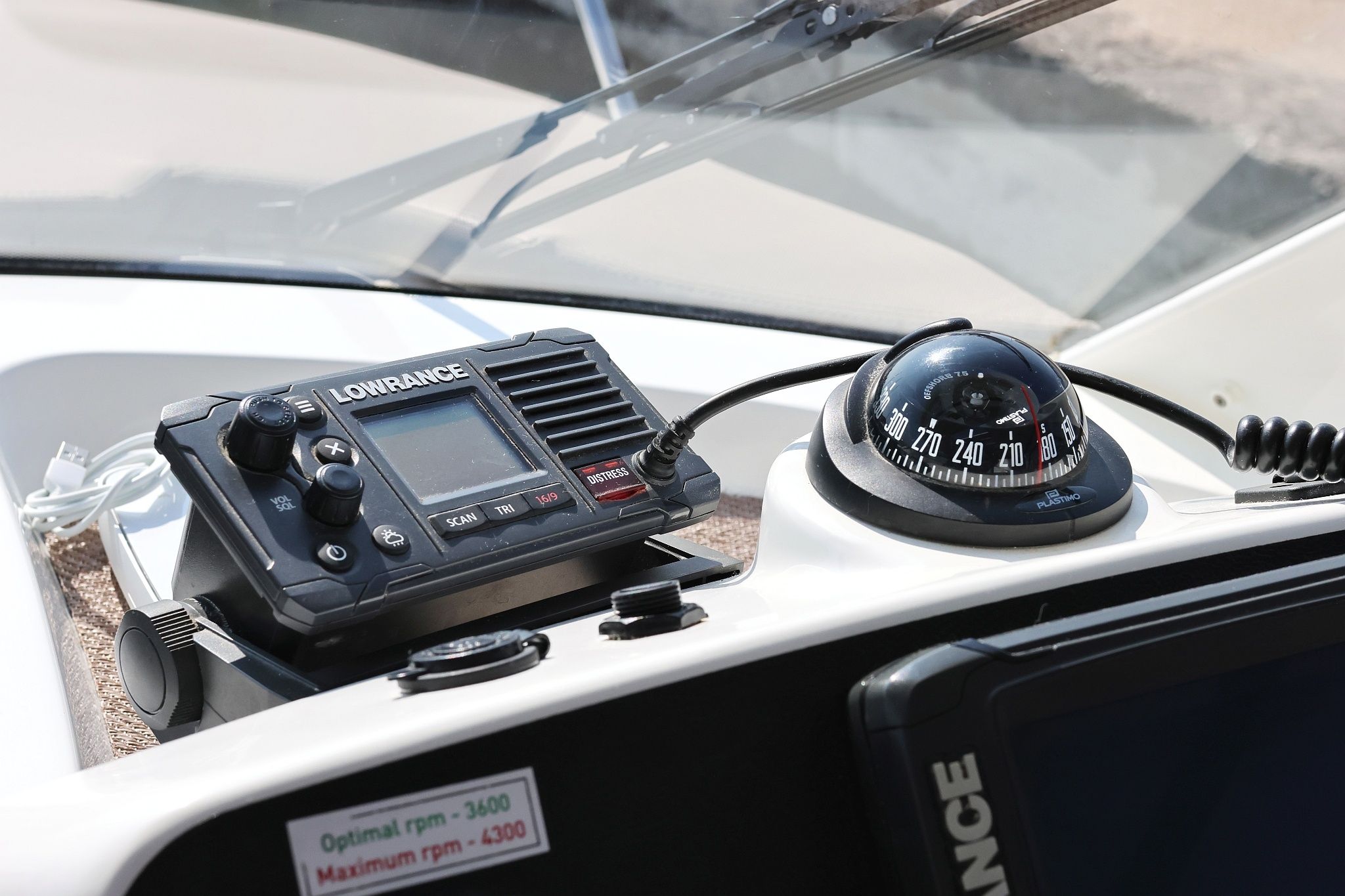 Beneteau Antares 8 | Angela