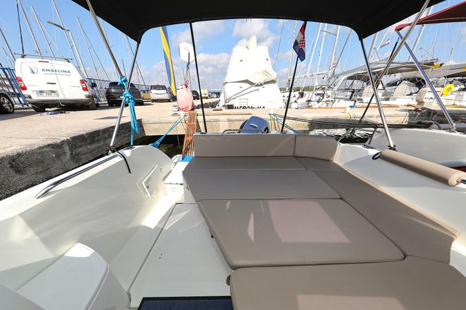 Beneteau Antares 8 | Angela