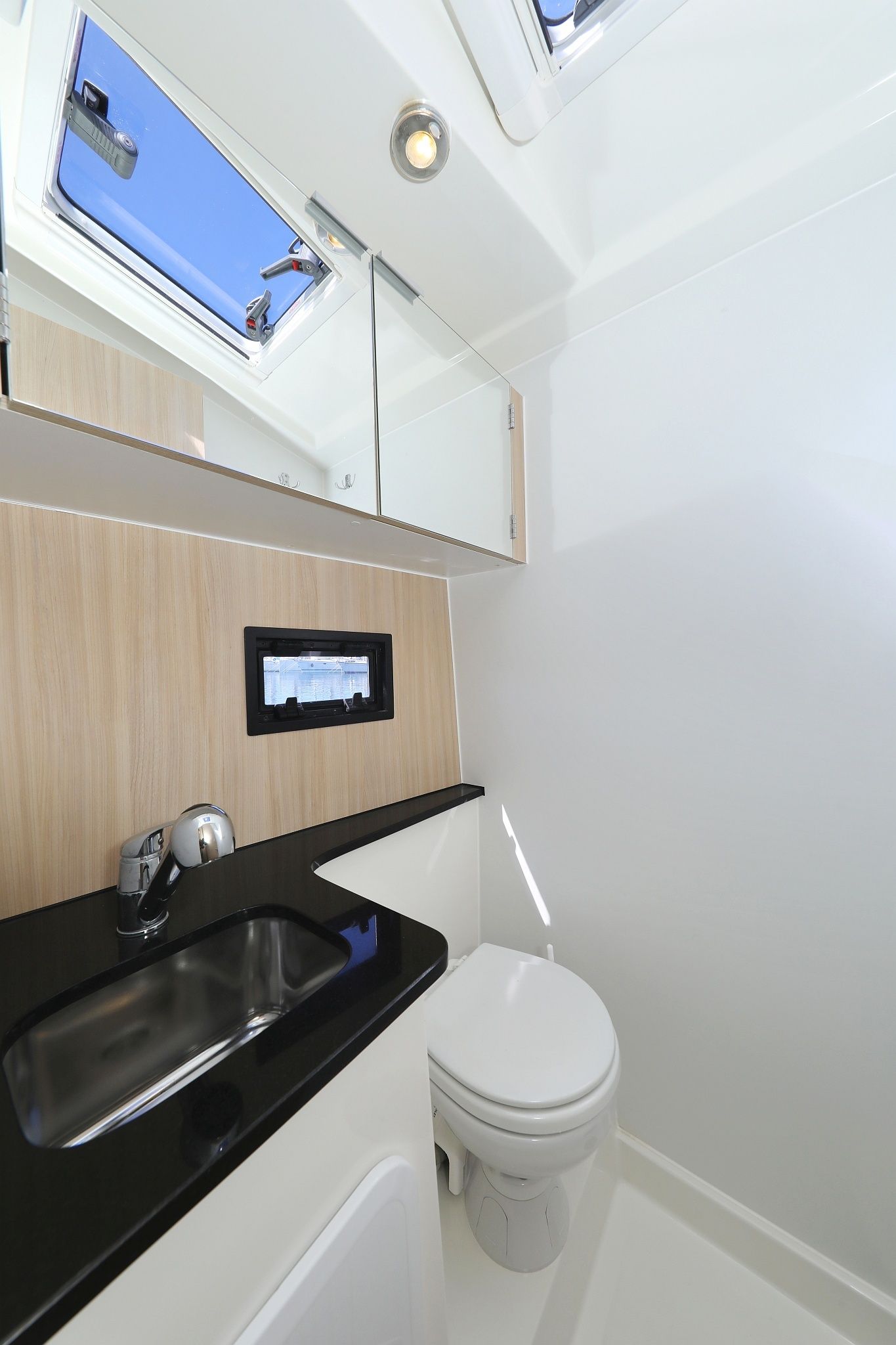 Cobra Yachts 40 | Batu