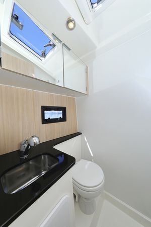 Cobra Yachts 40 | Batu