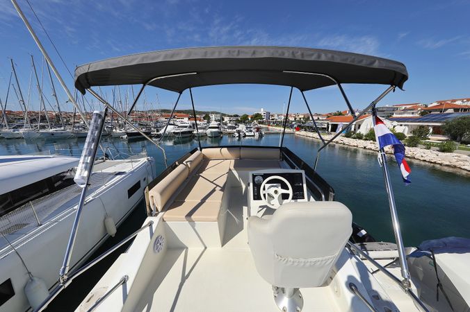 Cobra Yachts 40 | Batu