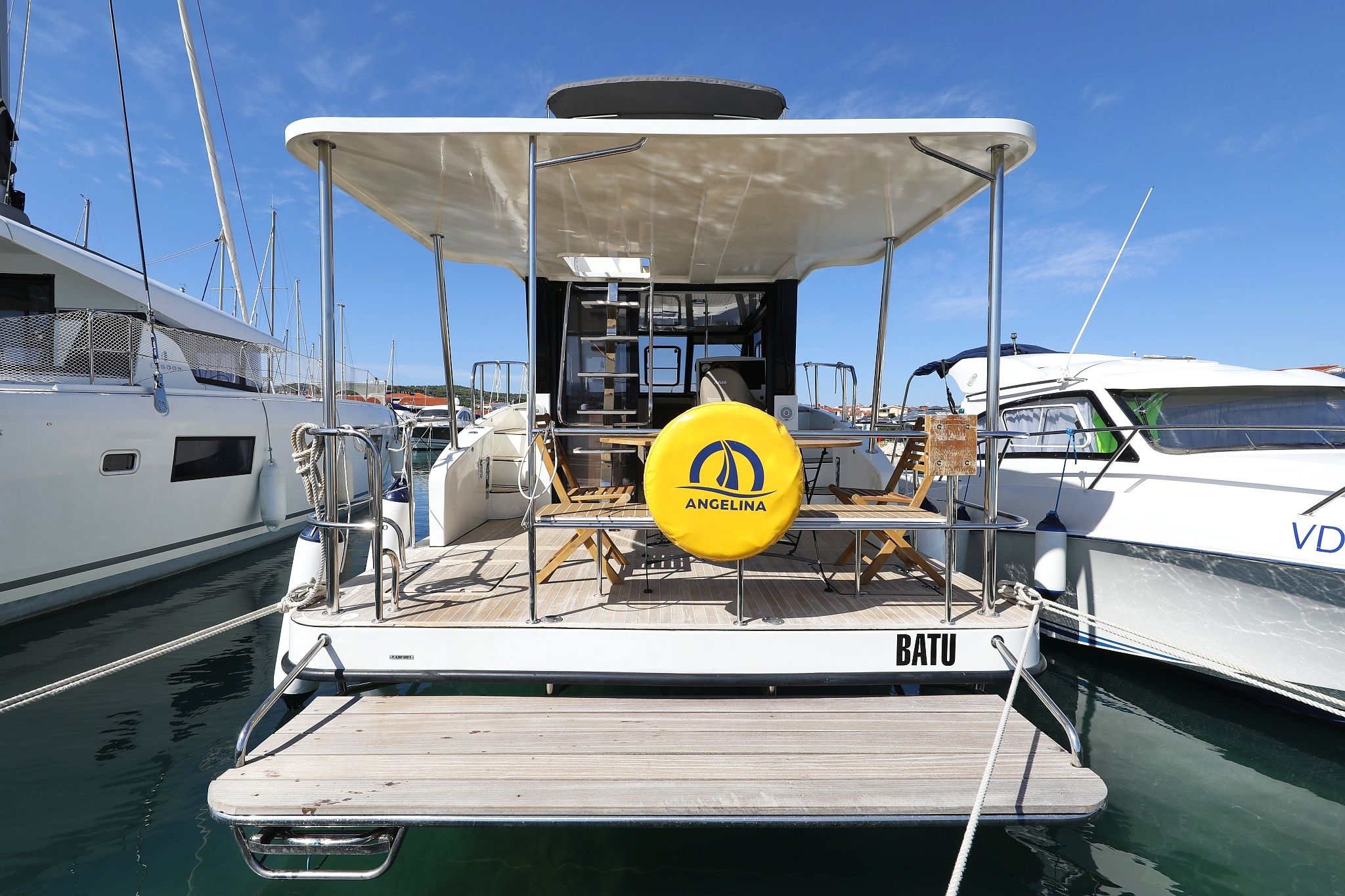 Cobra Yachts 40 | Batu