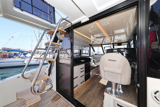 Cobra Yachts 40 | Muneca