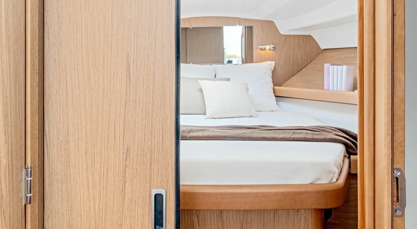 Beneteau Antares 32 | 15