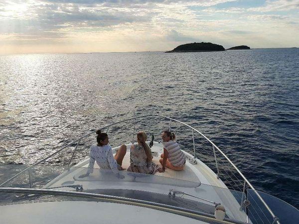 Ferretti 460 | Dimanzi