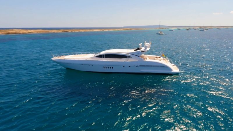 Mangusta 108 | Le Magnifique