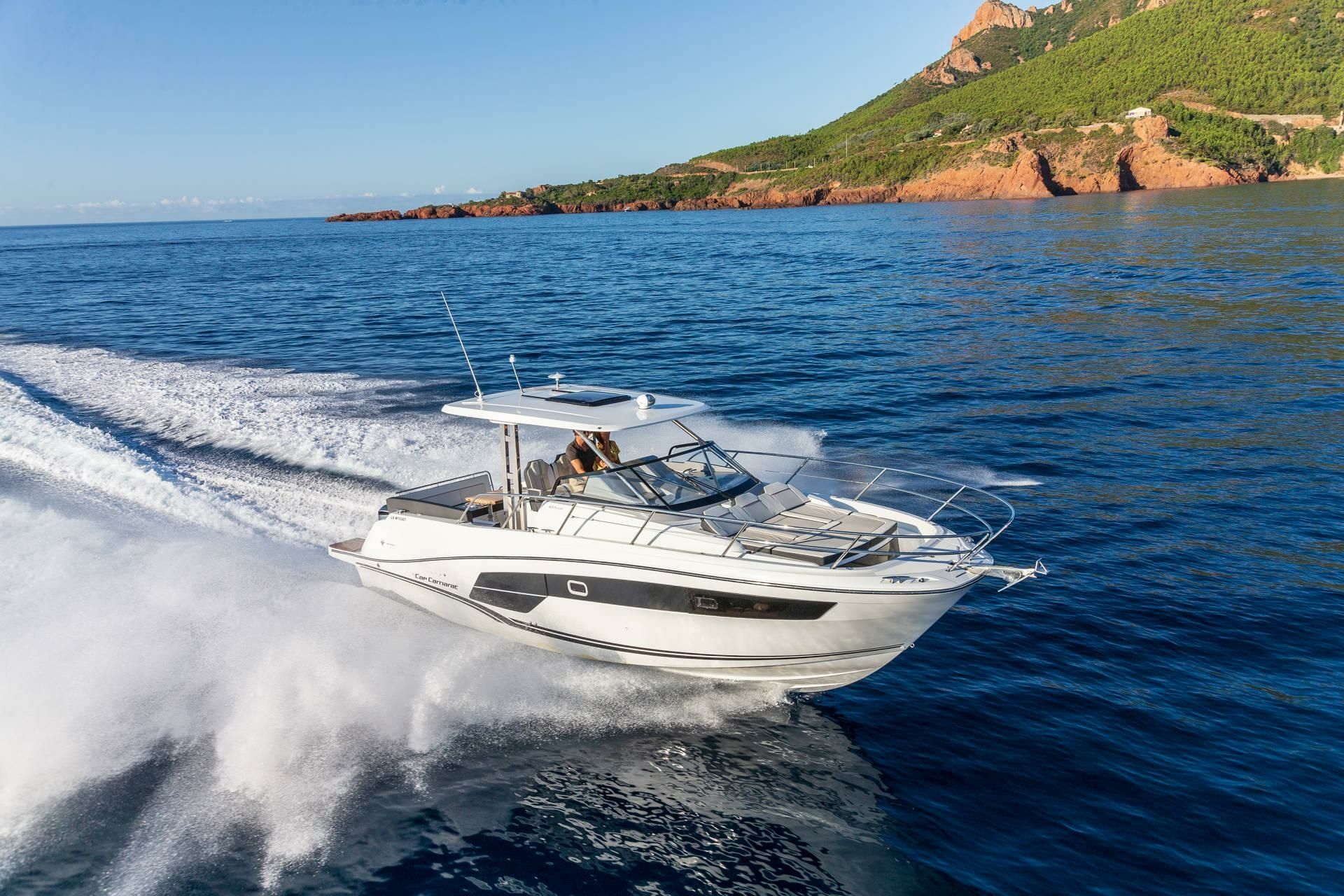 Jeanneau Cap Camarat 10.5 WA | Invictus