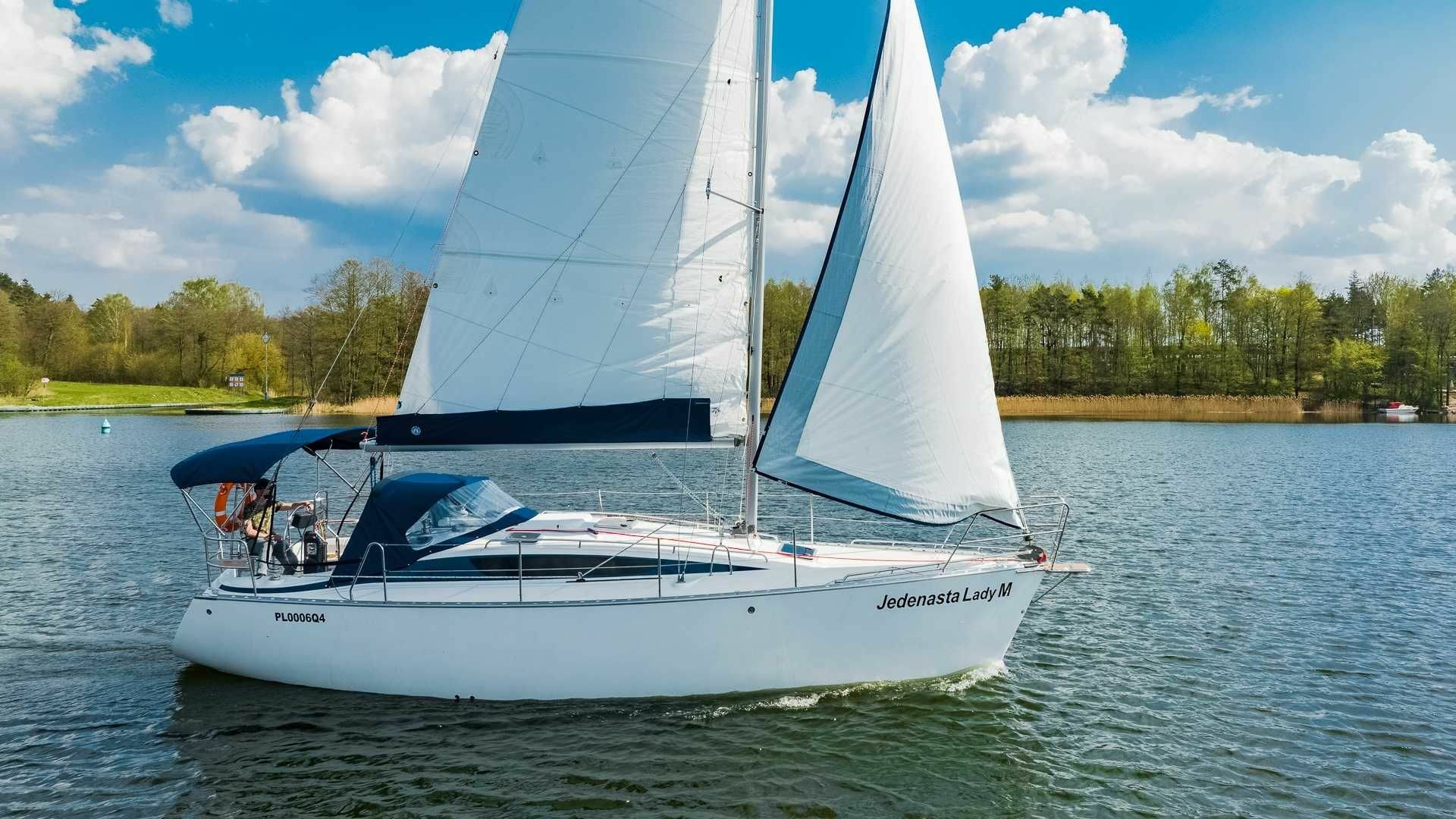 Tango 33 | 11 Lady M