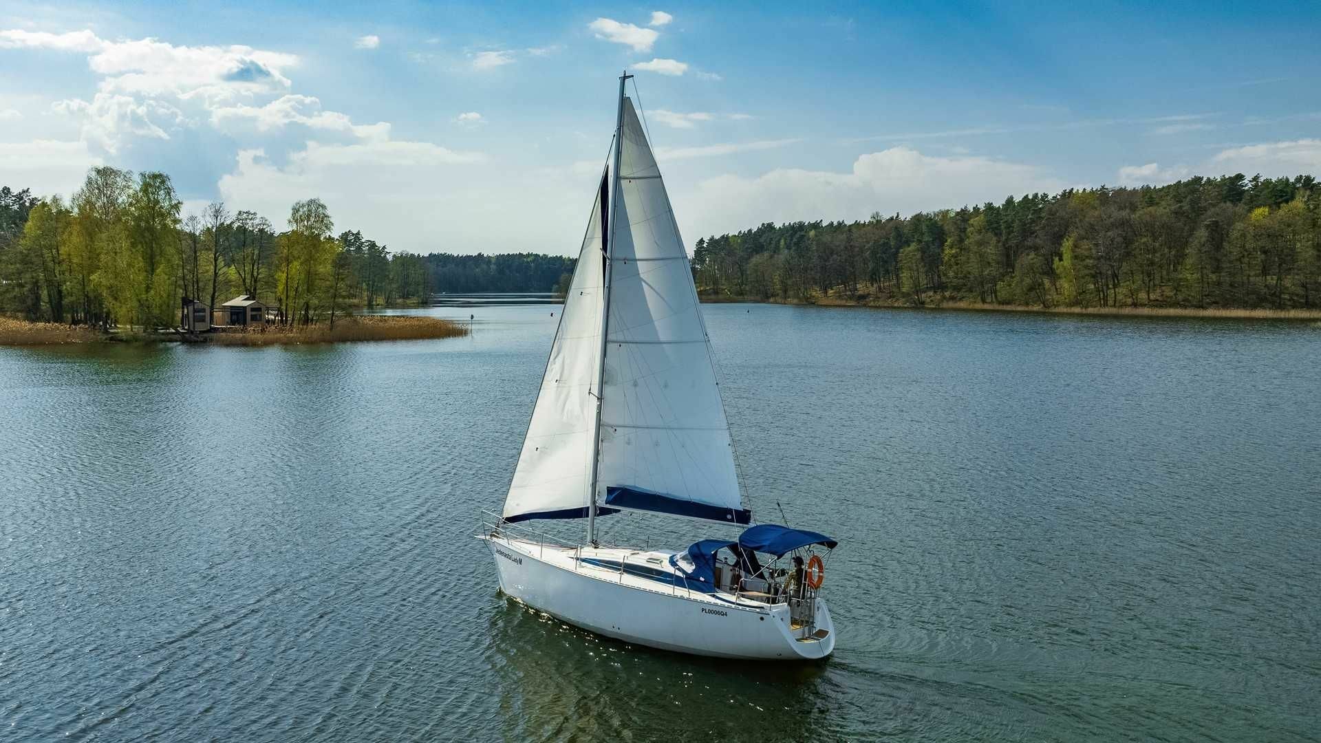 Tango 33 | 11 Lady M