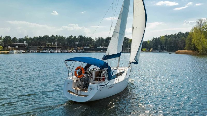 Tango 33 | 11 Lady M